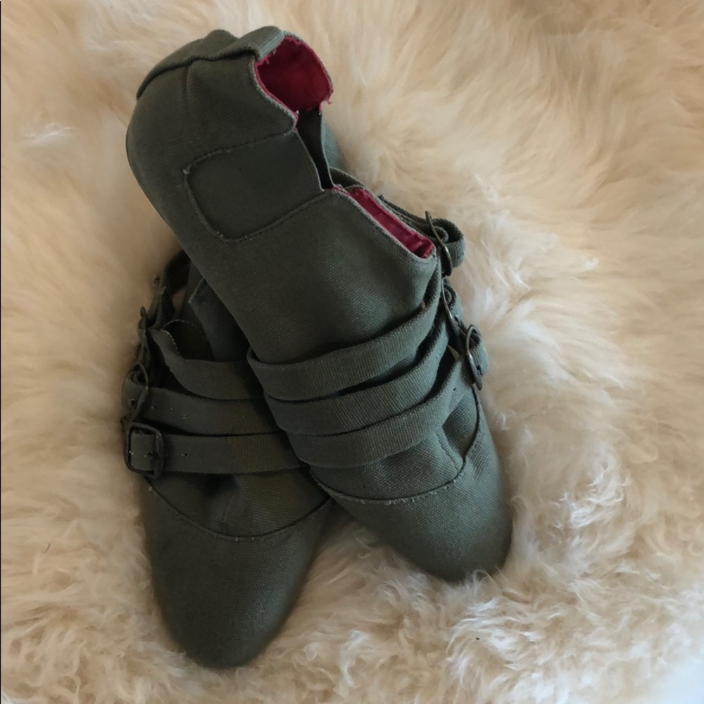 LadyBoy Shoes